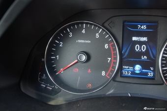 2016款森雅R7 1.6L手动尊贵型