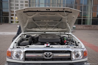 2014款兰德酷路泽LC76图片