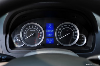 2014款北汽E150EV电动科技版