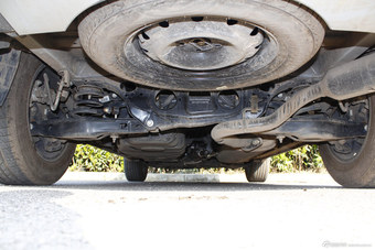 2015款吉利GX7 2.0L运动版自动尊贵型