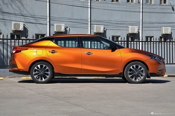 2016款蓝鸟1.6L自动智炫版