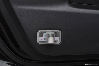 2014款科雷傲2.0L两驱时尚版