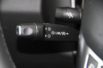 2015款奔驰E200L 2.0T自动