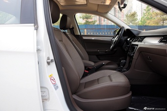 2014款宝来1.4T DSG自动舒适型