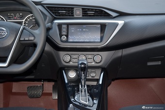 2016款蓝鸟1.6L自动智炫版