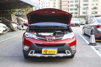 2015款RAV4 2.5L自动四驱尊贵版