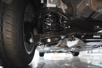 2012款福克斯三厢1.6L自动尊贵型