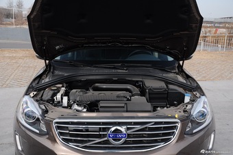 2015款沃尔沃XC60 2.5T T6 AWD智越版