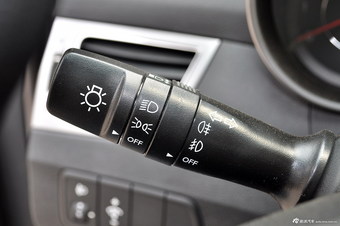 2012款朗动1.6L手动时尚型