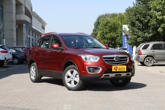 2015款奔腾X80 2.0L自动舒适型