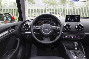 2015款 奥迪A3 Sportback 40TFSI豪华型