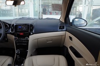 2015款奇瑞E3 1.5L手动智尚型