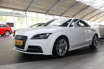 2016款奥迪TTS 2.0T自动Coupe 45TFSI quattro图片