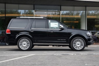 2016款林肯领航员3.5T自动AWD