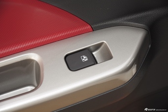 2015款奔奔1.4L手动尊贵型