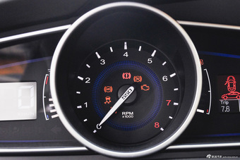 2014款荣威550S 1.8L自动智选版