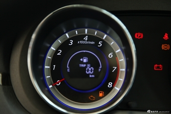 2013款长城C30 1.5L手动精英型