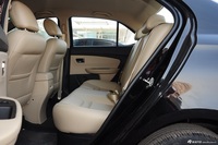 2015款奇瑞E3 1.5L手动智尚型