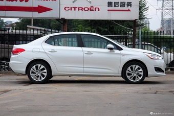 2015款雪铁龙C4L 1.6T自动尊贵版