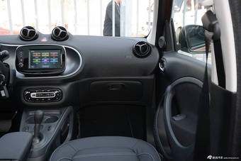 2016款smart forfour 0.9T自动4座版