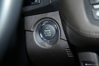 2012款皇冠V6 2.5L Royal Saloon