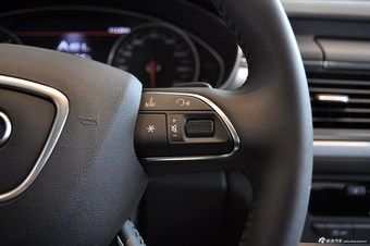 2014款奥迪A6L 2.0L TFSI手自一体标准型