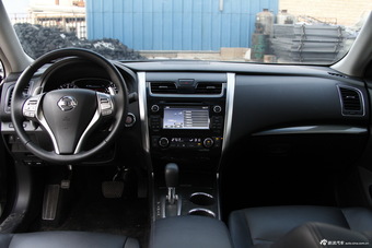 2013款天籁实拍图