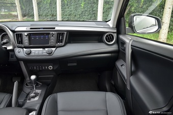 2016款RAV4荣放2.5L自动四驱精英型