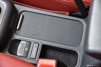 2015款途观2.0TSI自动四驱旗舰版