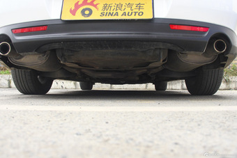 2015款睿翼轿跑2.0L自动豪华版