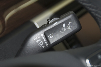 2015款迈腾2.0T自动改款尊贵型