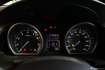 2014款众泰T600 1.5T手动精英型