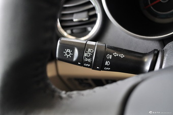 2014款逸动1.6L手动豪华型