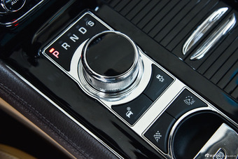 2015款捷豹XJL 3.0 SC典雅商务80周年典藏版