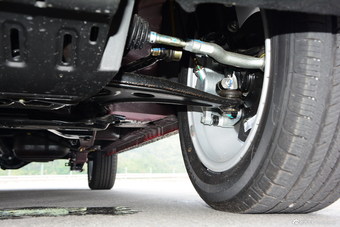 2015款北汽幻速H3 1.5L豪华型