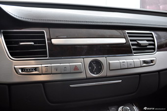 2013款奥迪A8L 50TFSI quattro舒适型