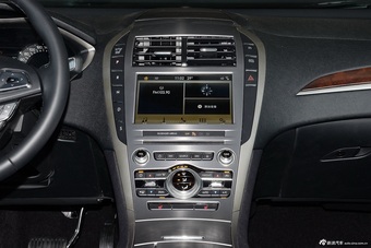 2017款林肯MKZ 2.0T自动尊享版