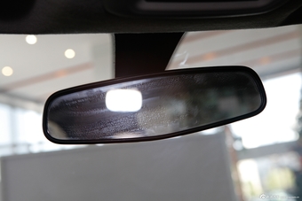 2013款爱唯欧三厢1.4SL自动时尚天窗版