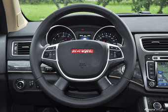 2015款哈弗H8 2.0T四驱尊贵型