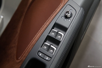 2014款奥迪A8L 45 TFSI Quattro豪华型