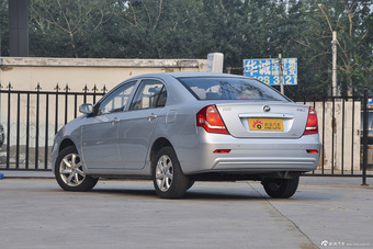 2012款力帆620 1.5L手动基本型