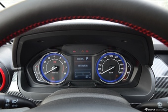 2016款昌河Q25 1.5L自动乐享版