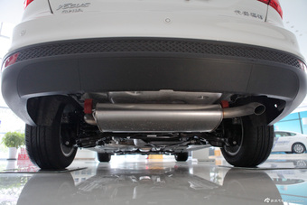 2012款福克斯三厢1.6L自动尊贵型