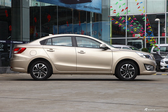 2015款海马福美来1.5T自动悦尚型