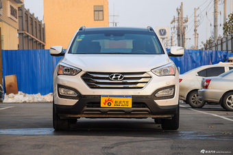 2015款全新胜达2.0T自动四驱顶级型 7座