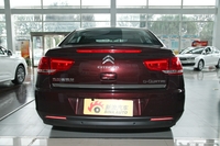 2013款世嘉三厢1.6L手动品尚型