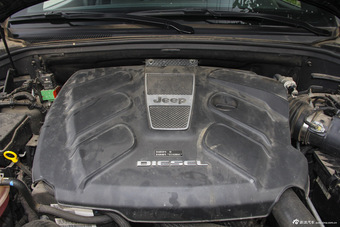 2015款大切诺基3.0TD自动柴油舒享导航版