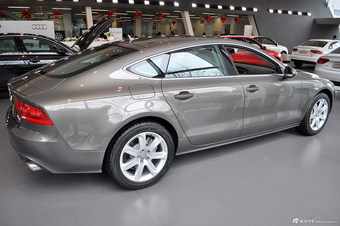 2013款奥迪A7 50TFSI quattro舒适型