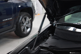 2014款克莱斯勒300C到店实拍