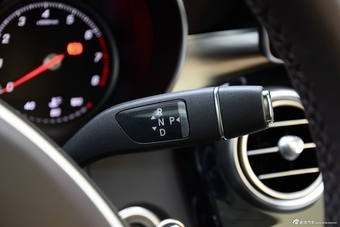 2016款奔驰GLC级 GLC200 2.0T自动4MATIC